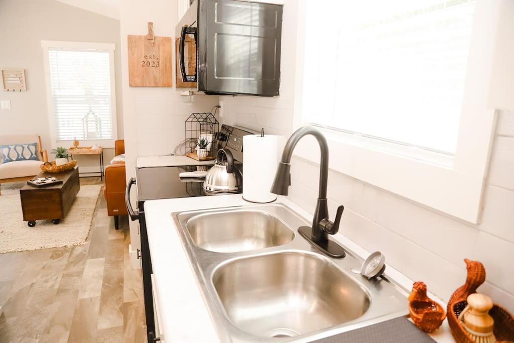 The Little Getaway-Sleeps 4, Firepit, Pet Friendly Vila Pottsboro Exterior foto